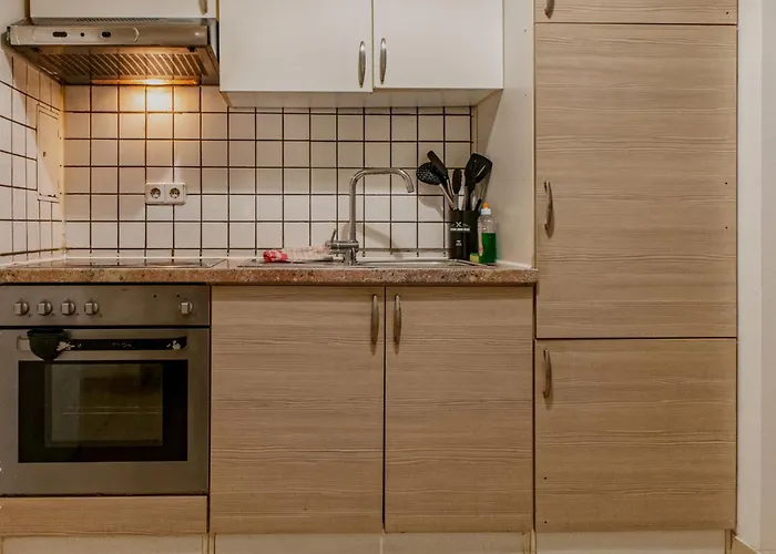 2br With King Beds & Wi-fi - Long * וינה