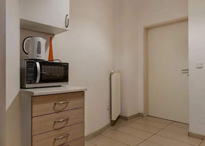 2br With King Beds & Wi-fi - Long דירה