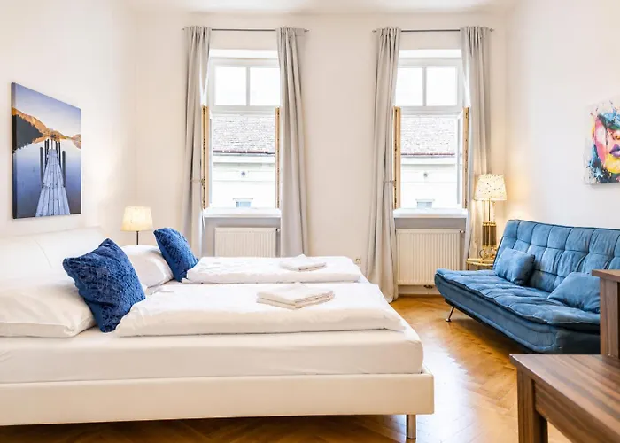 2br With King Beds & Wi-fi - Long וינה