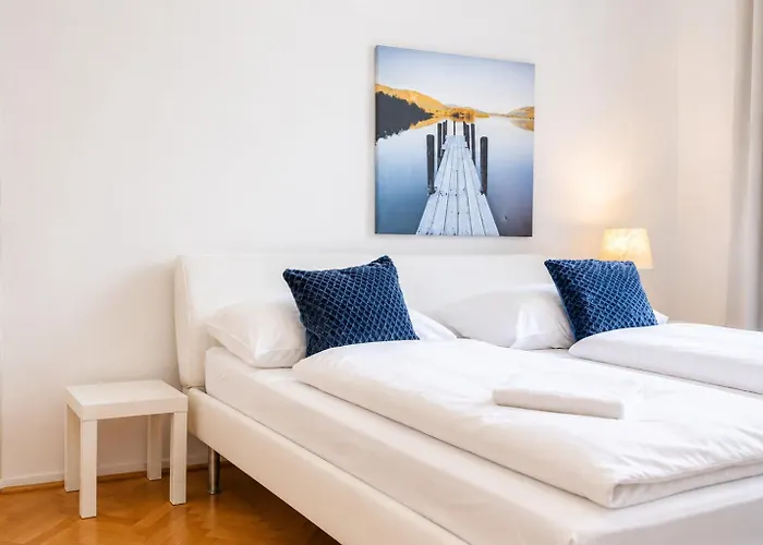 2br With King Beds & Wi-fi - Long * וינה
