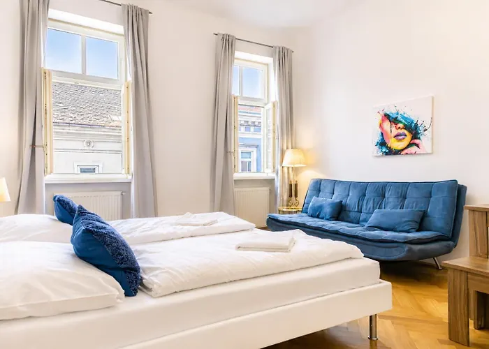 2br With King Beds & Wi-fi - Long * וינה