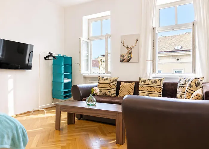 2br With King Beds & Wi-fi - Long דירה *